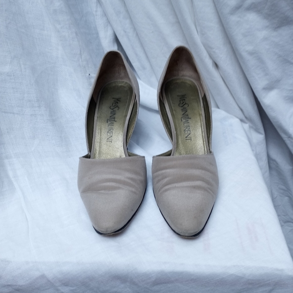 Vintage YSL Silk Beige Heels - Picture 2 of 7